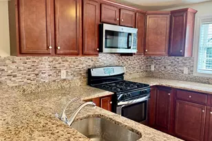 80 Rogers St, Lowell, MA 01852 - Photo 5