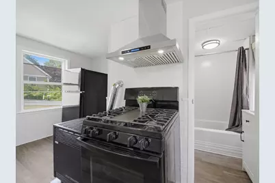 40 North St, Lowell, MA 01852 - Photo 7