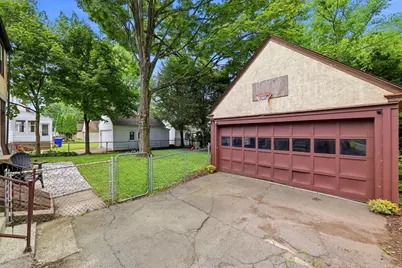 66 Rencelau St, Springfield, MA 01118 - Photo 39