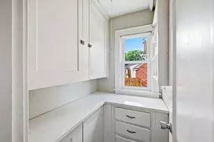 66 Rencelau St, Springfield, MA 01118 - Photo 23