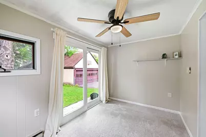 66 Rencelau St, Springfield, MA 01118 - Photo 25