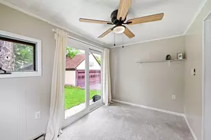 66 Rencelau St, Springfield, MA 01118 - Photo 25
