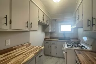 48 Woodlawn St, New Bedford, MA 02744 - Photo 7