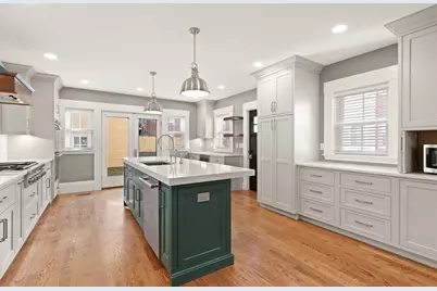 70 School St, Waltham, MA 02452 - Photo 5