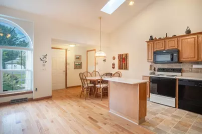 122 Brookfield Ln #122, Agawam, MA 01001 - Photo 5
