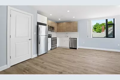 632 Centre St #203, Boston, MA 02139 - Photo 3