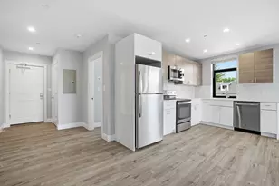 632 Centre St, Boston, MA 02139 - Photo 3