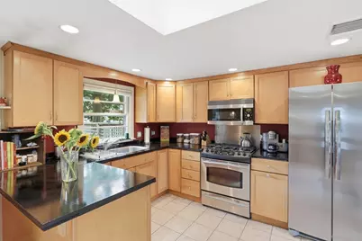 50 Pine St, Hudson, MA 01749 - Photo 9