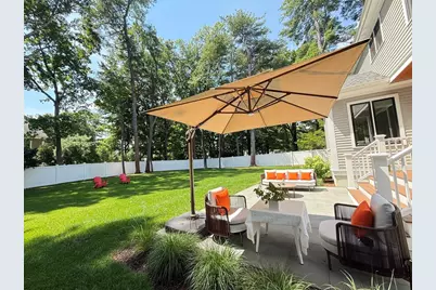 86 Parker Rd, Wellesley, MA 02482 - Photo 11