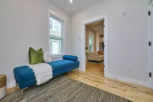 17 Macarthur St, Somerville, MA 02145 - Photo 7