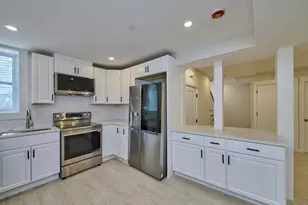 17 Macarthur St, Somerville, MA 02145 - Photo 23