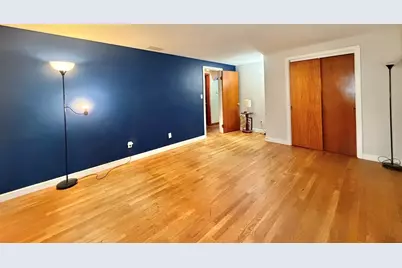 608 Pleasant St, Holyoke, MA 01040 - Photo 7