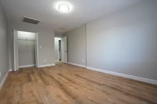 404 Langley Rd, Newton, MA 02459 - Photo 15