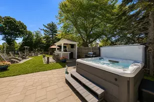 238 Liberty St, Braintree, MA 02184 - Photo 31
