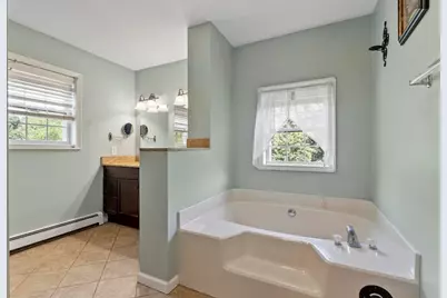 677 Franklin Rd, Fitchburg, MA 01420 - Photo 37
