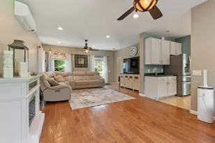 677 Franklin Rd, Fitchburg, MA 01420 - Photo 23