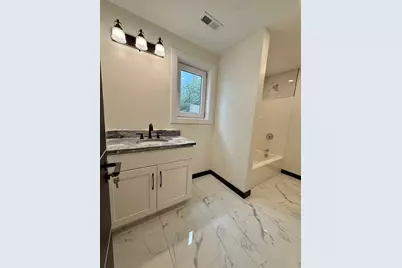 35 Greendale Ave #A, Worcester, MA 01606 - Photo 11