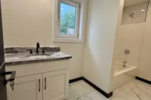 35 Greendale Ave, Worcester, MA 01606 - Photo 11
