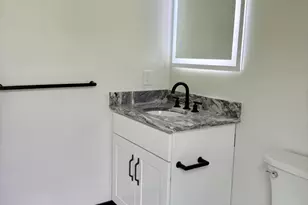 35 Greendale Ave, Worcester, MA 01606 - Photo 7