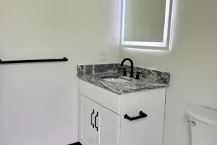 35 Greendale Ave, Worcester, MA 01606 - Photo 7