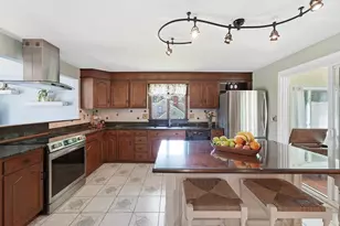 98 McLean Pkwy, Ludlow, MA 01056 - Photo 7