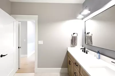134 Court St #2, Plymouth, MA 02360 - Photo 29
