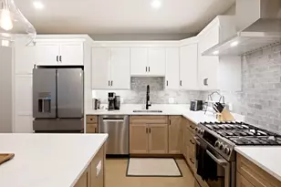 134 Court St, Plymouth, MA 02360 - Photo 5