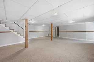 19 Crocker Ave, Lunenburg, MA 01462 - Photo 27