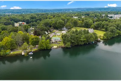 19 Crocker Ave, Lunenburg, MA 01462 - Photo 3