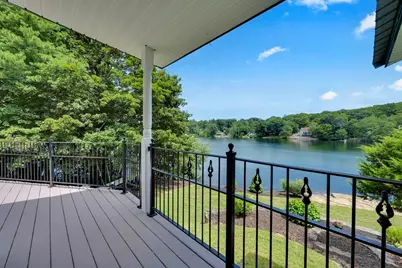 19 Crocker Ave, Lunenburg, MA 01462 - Photo 7