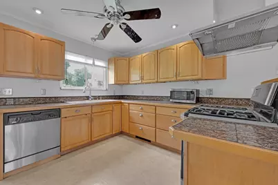19 Crocker Ave, Lunenburg, MA 01462 - Photo 13