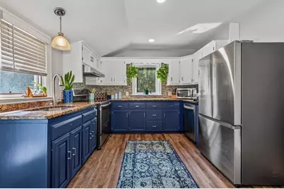 140 Elm St, Halifax, MA 02338 - Photo 9