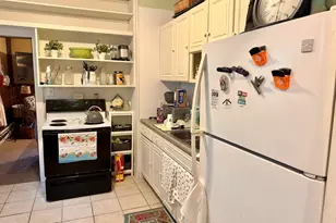92 Walnut St, Clinton, MA 01510 - Photo 5