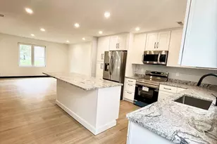 35 Greendale Ave, Worcester, MA 01606 - Photo 3