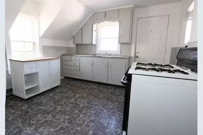 32 N Bow Street, Milford, MA 01757 - Photo 5