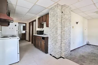 32 N Bow Street, Milford, MA 01757 - Photo 9