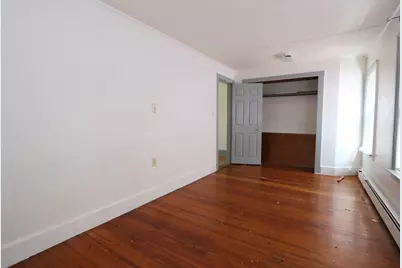 32 N Bow Street, Milford, MA 01757 - Photo 17