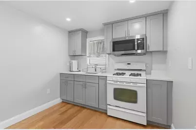 9 Vassall St, Quincy, MA 02170 - Photo 33