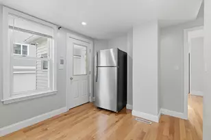 9 Vassall St, Quincy, MA 02170 - Photo 35
