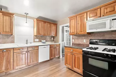 44 Fernwood Ave, Lynn, MA 01904 - Photo 13