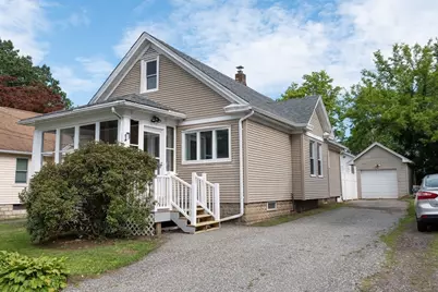 17 Bushwick Place, Springfield, MA 01109 - Photo 3