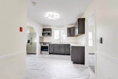 17 Bushwick Place, Springfield, MA 01109 - Photo 15