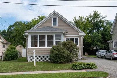 17 Bushwick Place, Springfield, MA 01109 - Photo 1