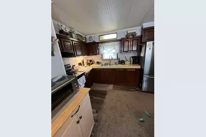 7 Cadillac Dr, Marlborough, MA 01752 - Photo 13