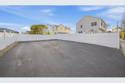 305 Lynn St, Malden, MA 02148 - Photo 39