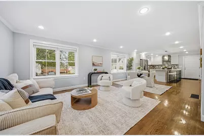 305 Lynn St, Malden, MA 02148 - Photo 9