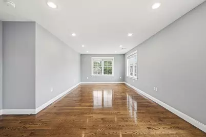 305 Lynn St, Malden, MA 02148 - Photo 15