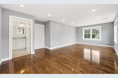 305 Lynn St, Malden, MA 02148 - Photo 13