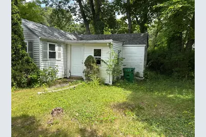 42 Olive St, Ashland, MA 01721 - Photo 3