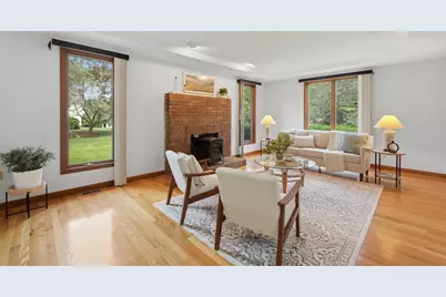 7 Miramar Dr, Pembroke, MA 02359 - Photo 3